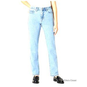Medium Stretch Slim-Fit Mid-Rise Straight Leg Jeans